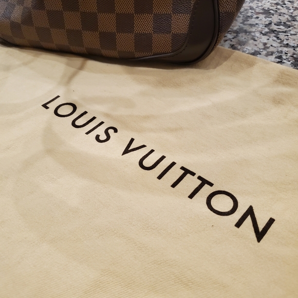Louis Vuitton Vintage Purse - Picture 3 of 16